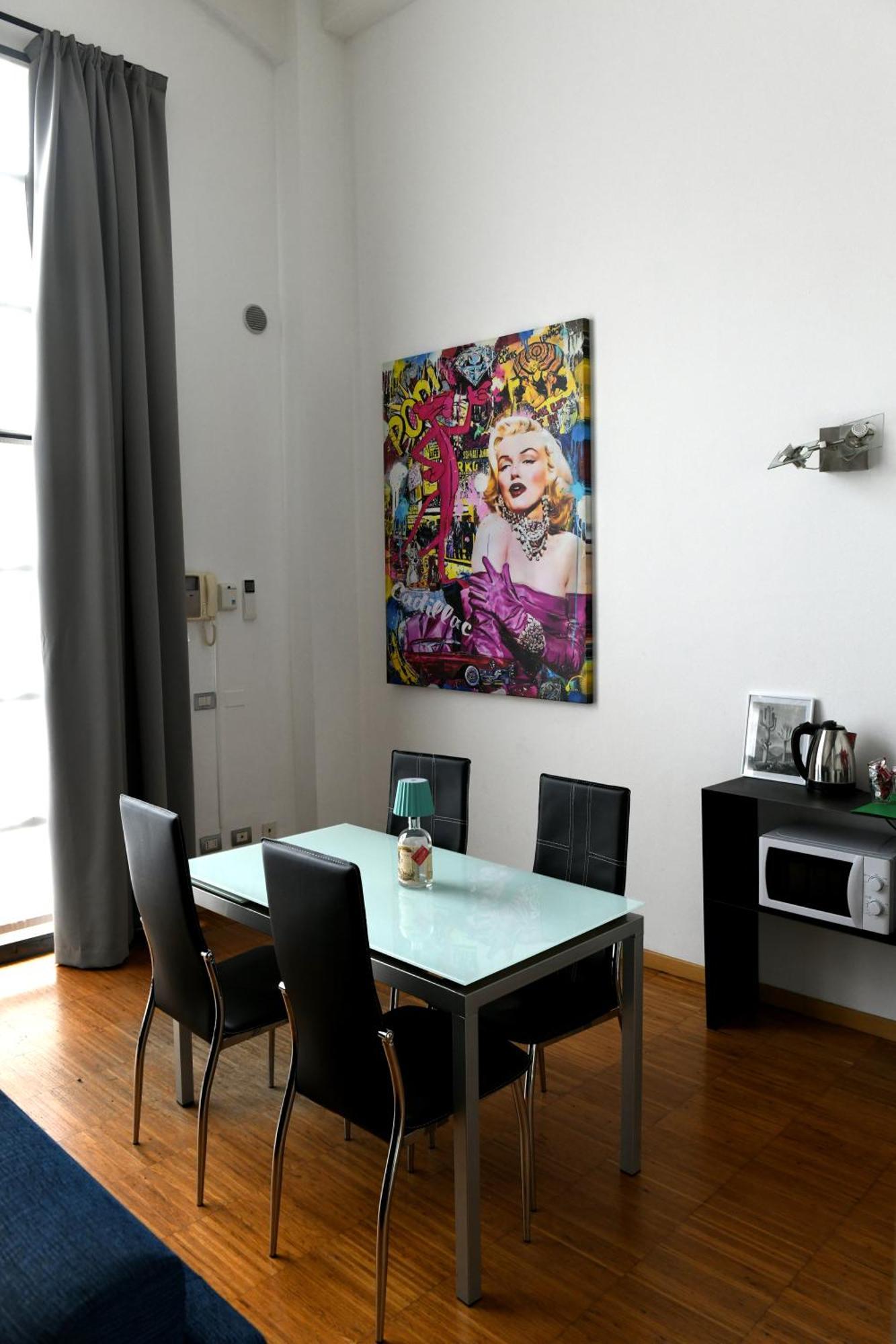 Loft Industrial Revival Holiday home Milan